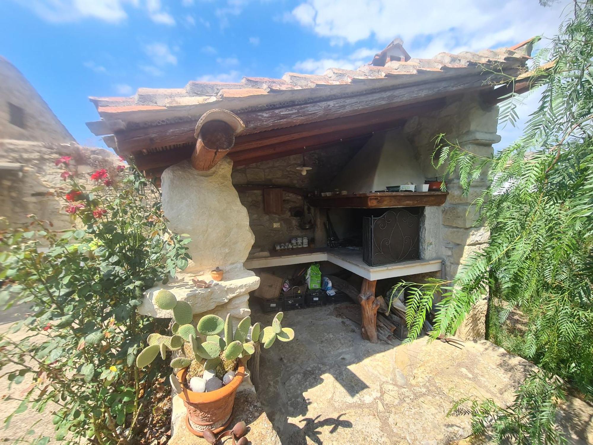 Casa Di Pietra Villa Usellus ภายนอก รูปภาพ