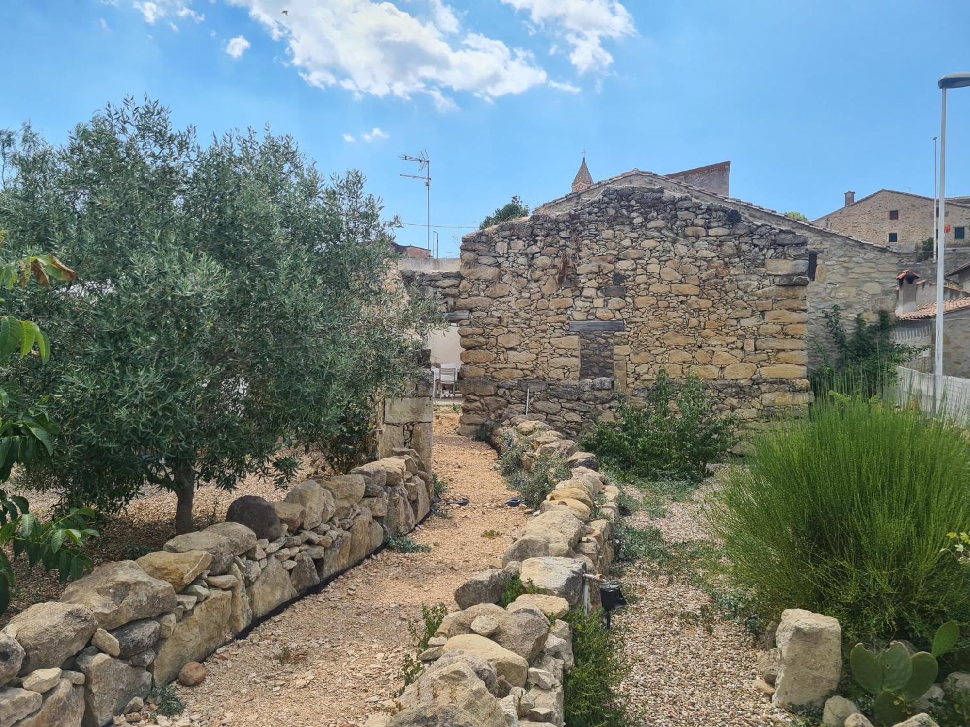 Casa Di Pietra Villa Usellus ภายนอก รูปภาพ